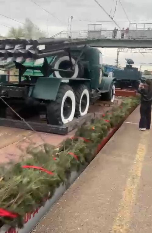 «Поезд Победы» проехал через Высокую Гору