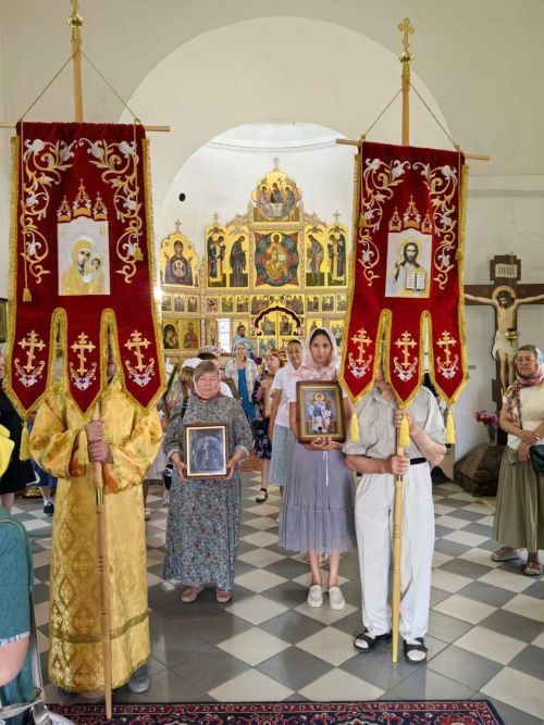 В районе продолжают традицию крестного хода