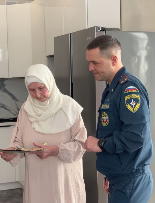 В Высокогорском районе семьям участников СВО устанавливают пожарные извещатели
