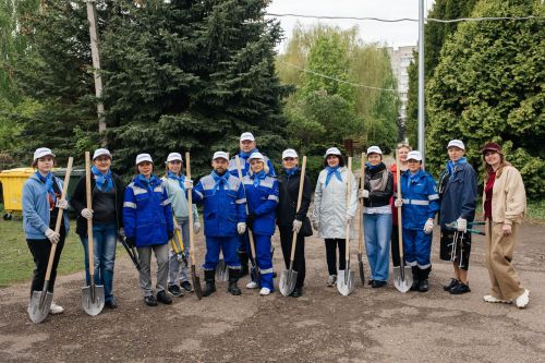 Волонтеры «Транснефть – Прикамье» благоустроили территорию экоцентра