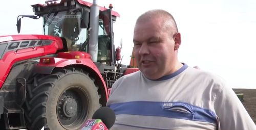 «Поле люблю, профессию получил в наследство»: портрет механизатора Сергея Шикина