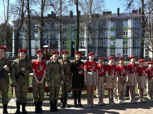 Более 100 участников исполнили «Вальс Победы» в Бирюлях