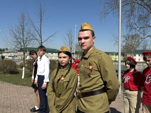 «Вальс Победы»: танцы под открытым небом и почётный караул