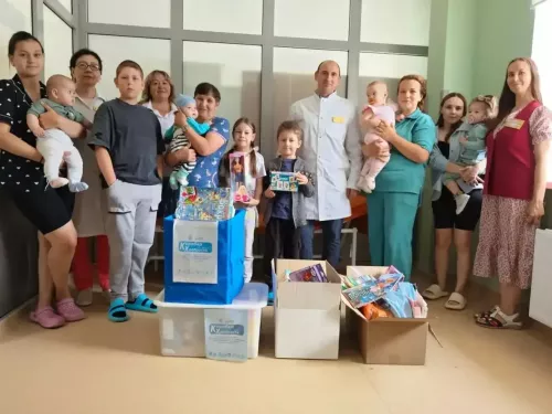 Акция «Коробка храбрости»: подарки доставлены маленьким пациентам