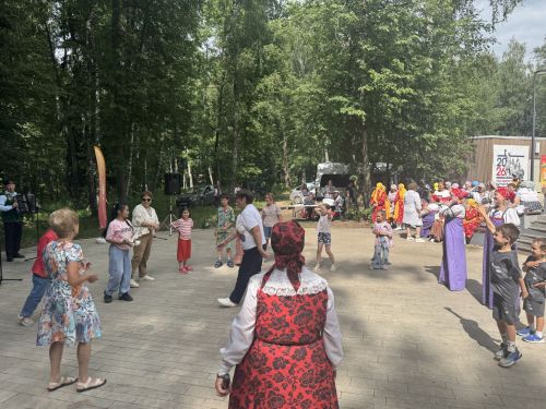 В Парке Победы прошел Единый день фольклора
