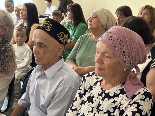 В школе искусств отмечают День семьи любви и верности