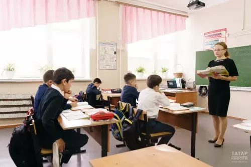 Беренче сыйныф укучыларын озынрак каникуллар көтә
