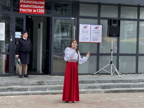 Осенняя сельскохозяйственная ярмарка проходит в Высокой Горе