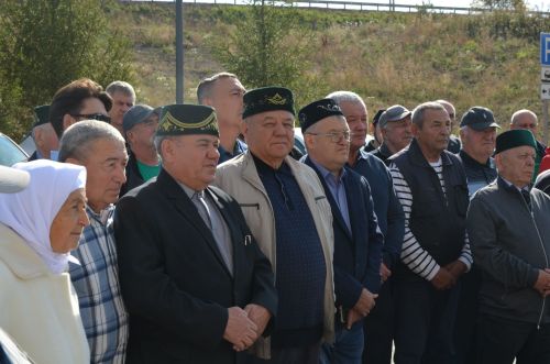 Открытие мемориальной доски Хасану Шайдуллину