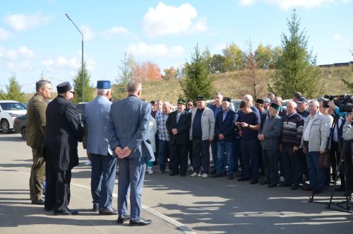 Открытие мемориальной доски Хасану Шайдуллину