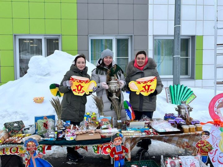 В детском саду «Байгыш» прошла благотворительная ярмарка «Сударыня  Масленица»