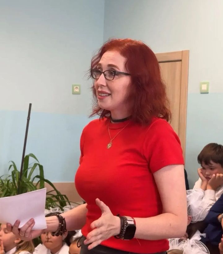 Возвращение в родные стены: Галия Ильдарова встретилась с юными читателями