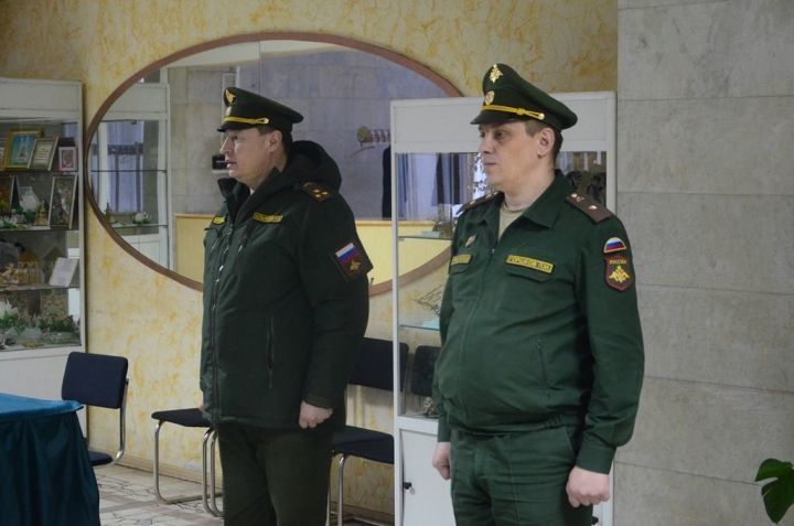 Какое количество запасников призовут на военные сборы по указу Путина