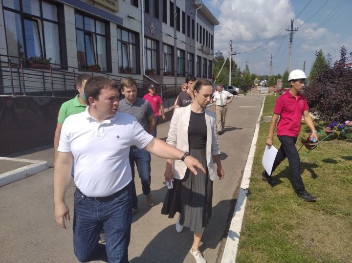 Наиля Зинатуллина совершила объезд Высокогорского района в рамках федерального проекта