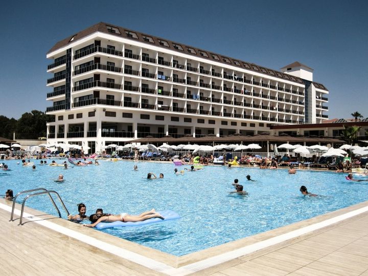 Российские туристы сообщили о проблемах на курортах в Турции