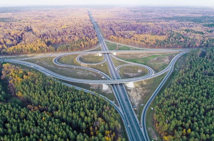 6,5 часов займёт у автомобилистов дорога из Москвы до Казани через четыре года