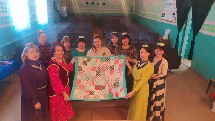 Сегодня в деревне Альдермыш прошло заседание общественной организации татарских женщин "Ак калфак"