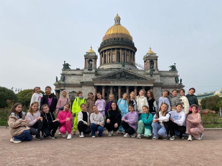 Учащиеся Детской школы искусств театра танца « Везунчик» открыли конкурсный сезон в городе Санкт - Петербург