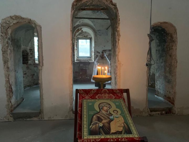 В день памяти отца Тихона в храме Соловцово провели литургию