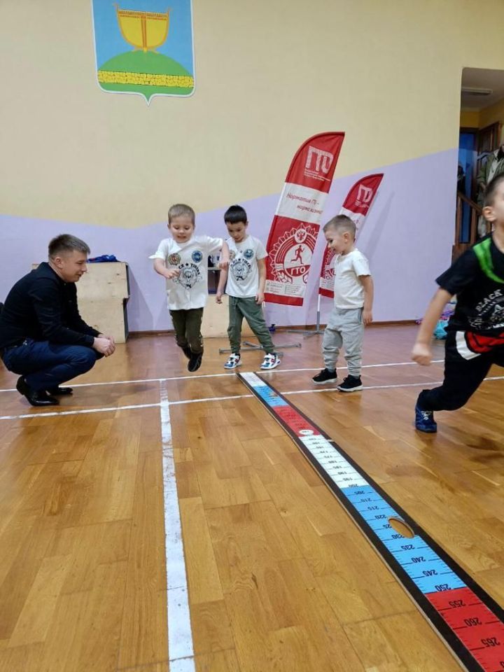 В районе прошли соревнования «Быстрее. Выше. Сильнее»