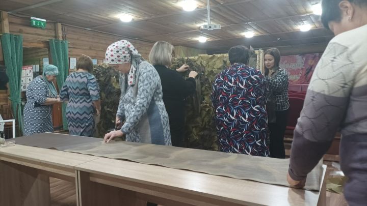 Ялга кайткан хәрби егет һәр кешегә рәхмәтле