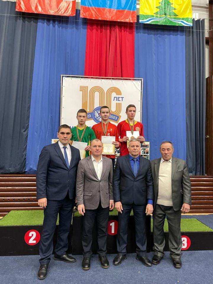 Высокогорские боксеры вернулись с первенства с победами