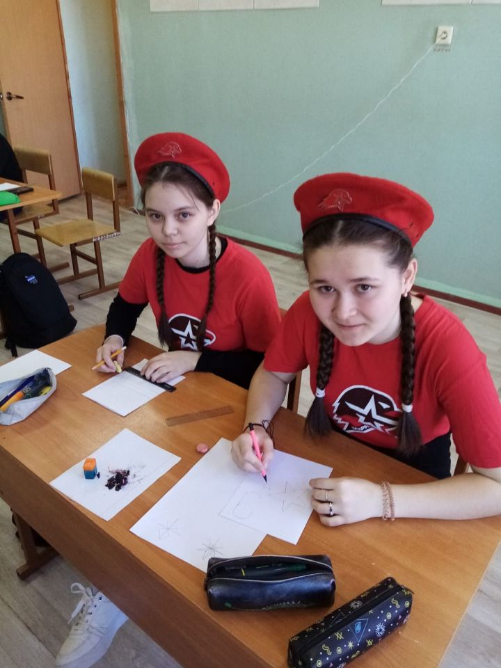 Высокогорские школьники снова отправят письма бойцам на СВО