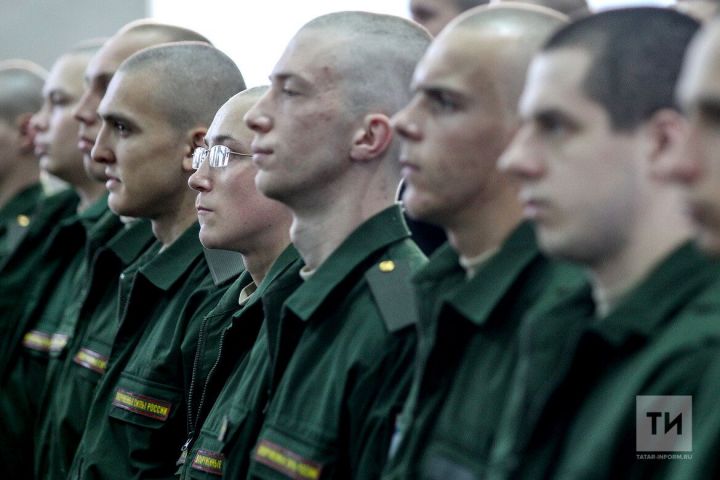 В Военкомате татарстанцам напомнили, что можно бесплатно отправить посылки в зону СВО
