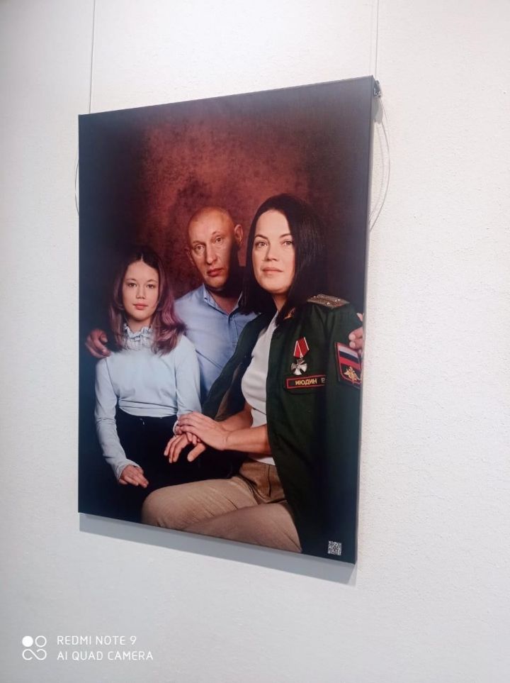 Родственники погибших на СВО Июдина и Саитова стали участниками фотопроекта «Семья героя»