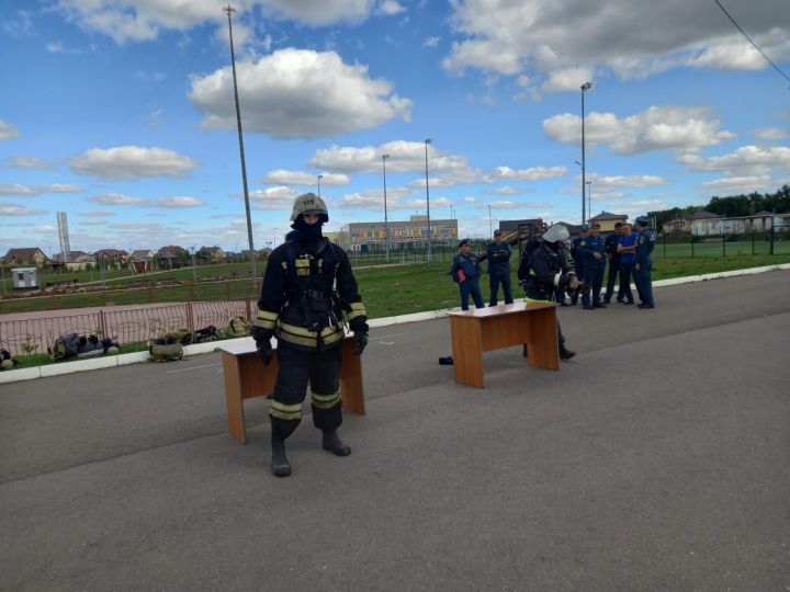 Команды пожарных из пяти районов РТ борются за 1 место в парке «Заказанье»