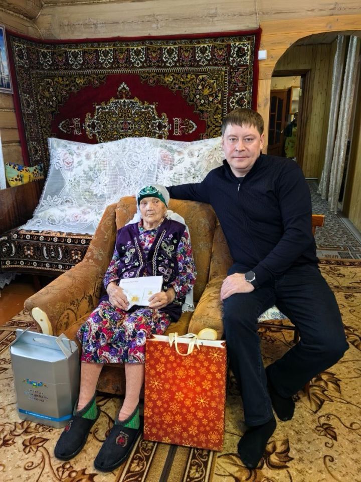 Сегодня 100-летний юбилей отмечает Рашида Рахматуллина из села Инся