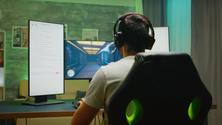 Началась трансляция турнира по Counter-Strike 2