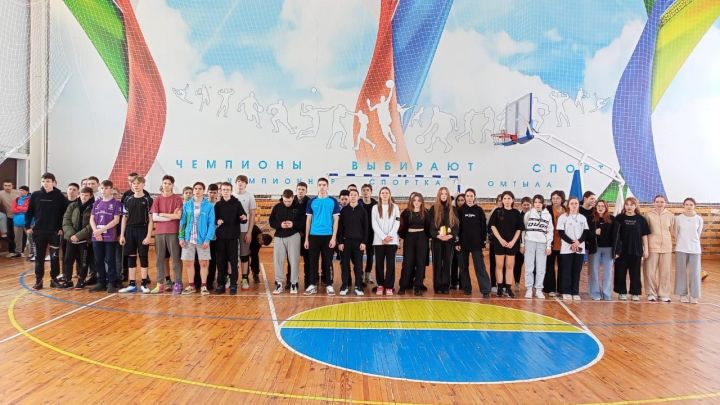 Сегодня прошли финальные соревнования Школьной волейбольной лиги