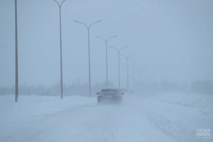 Госавтоинспекция рекомендует водителям ограничить поездки из-за снегопада