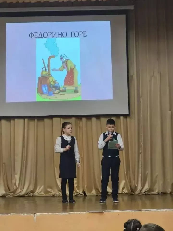В Высокогорской школе №3 отметили День Поэзии с увлечением учеников