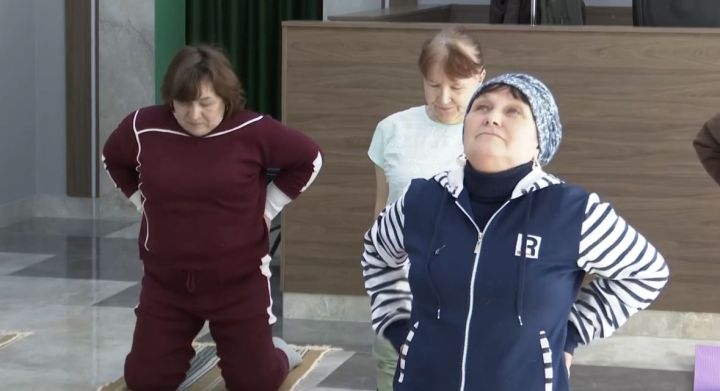 Как 89-летняя Рабия апа из деревни Чирша стала тибетским йогом