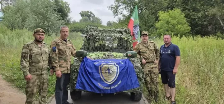 В Высокогорском районе передали автомобиль «Нива» бойцам батальона «Алга»