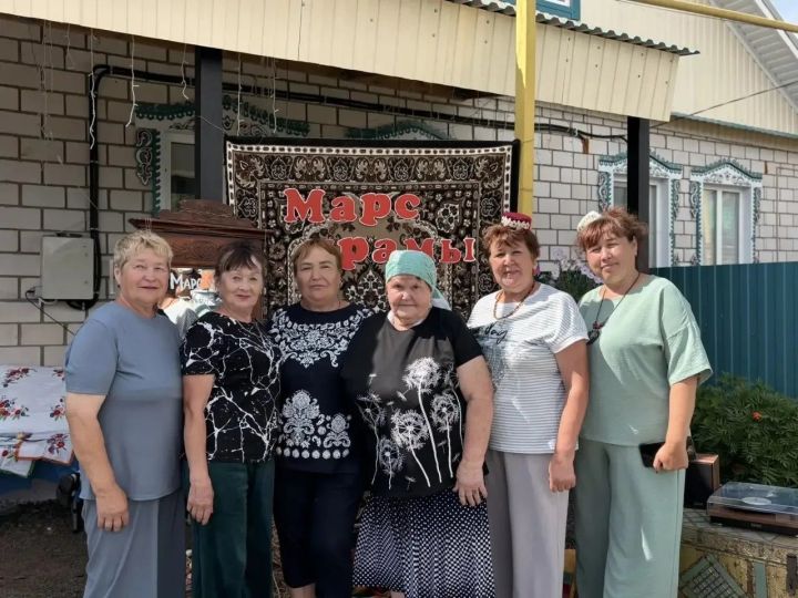 В селе Ямашурма устроили теплый праздник на улице Марса