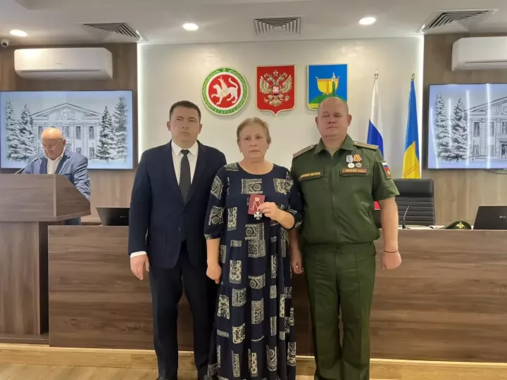 Военнослужащие получили государственные награды за воинский долг